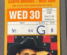 Vintage concert ticket for Garth Brooks