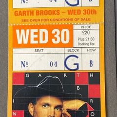 Vintage concert ticket for Garth Brooks
