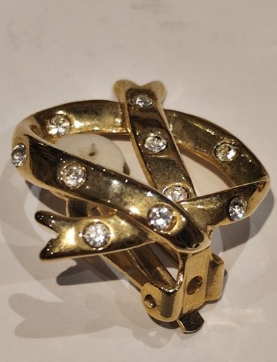 Vintage Clip On Earrings