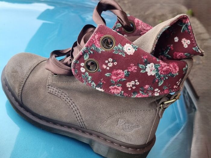 Dr Martens brand new