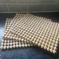 Set of 6 wicker place mats & matching napkin holders