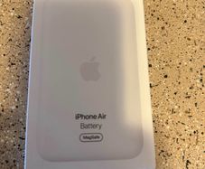 Apple iPhone Air MagSafe charging battery pack