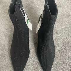 Boots Bnwt