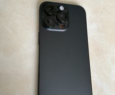 iPhone 16 pro 256gb black titanium