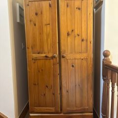 Compact Wardrobe