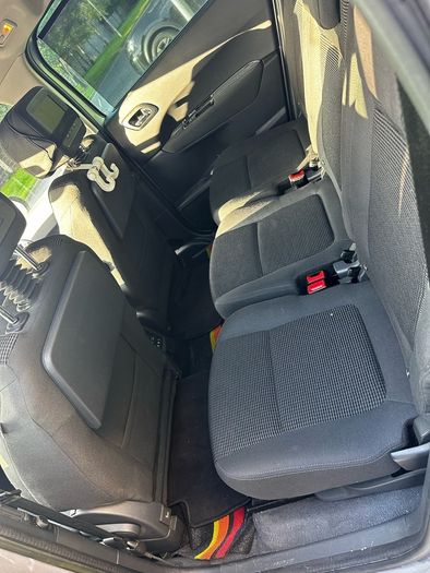 2014 Peugeot 5008