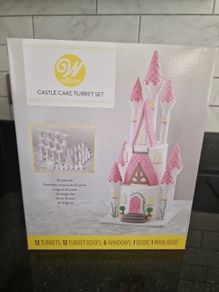 Castle Cake turret set