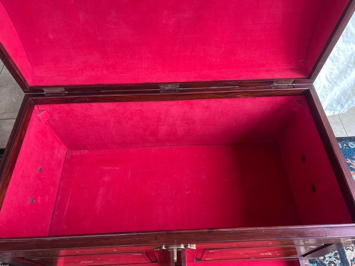 Rosewood captain chest