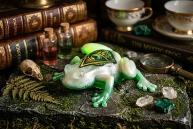 The Mystic Vision Frog Figurine Green White Resin Art Esoteric AllSeeing Eye