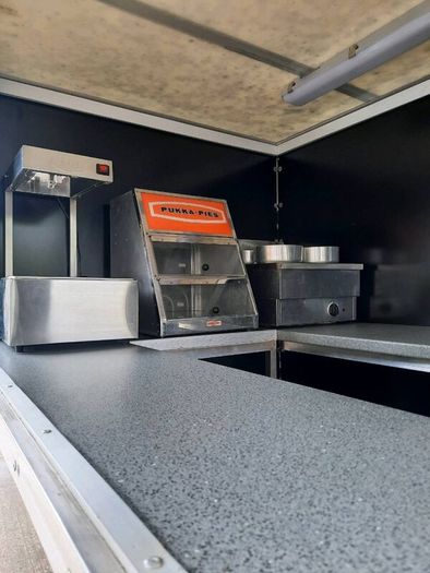 Mobile catering trailer