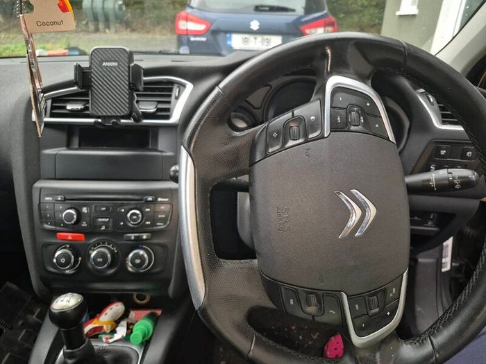 2011 Citron c4