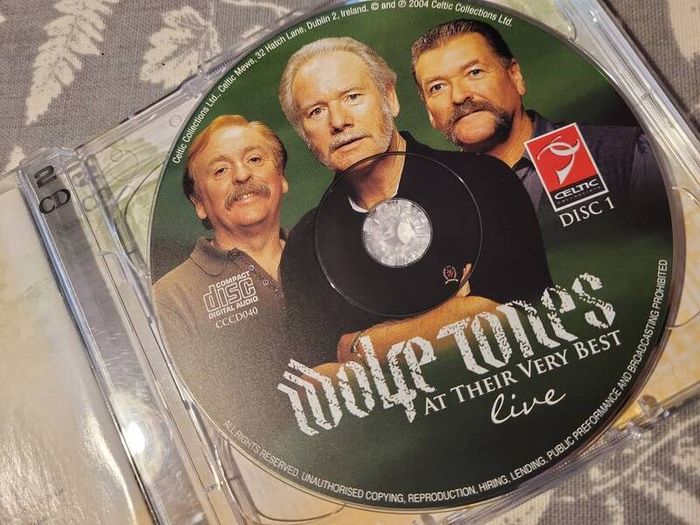 Wolfe Tones At Their Very Best Live 2 CD 40th Anniversary