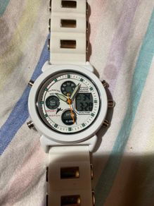 mens watch eve mon crois for parts or repair