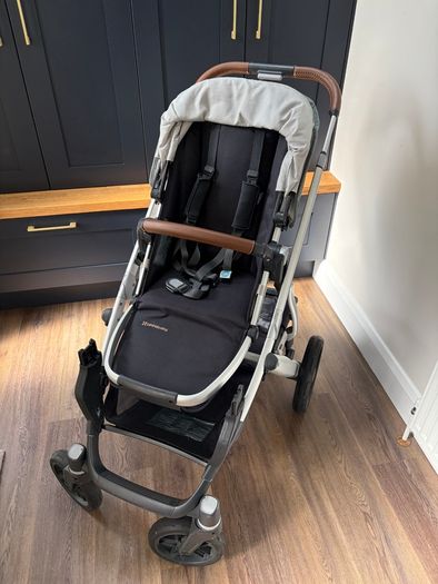 UPPAbaby Vista in Emmett plus accessories