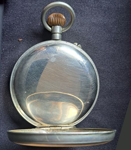 8 Day Pocket Watches - Selection of 4  - 1900c