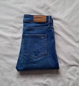tommy hilfiger harlem flex super skinny jeans Size 27/30 mid rise zip fly