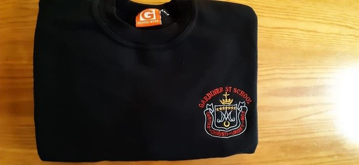 Gardiner Street School Uniform 4pcs Size 6,7,8 30e only