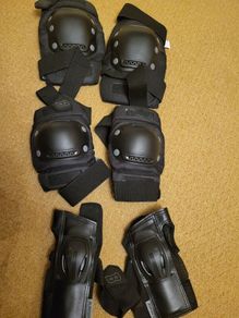 Blindside Protective Gear Pads Black.