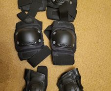 Blindside Protective Gear Pads Black.