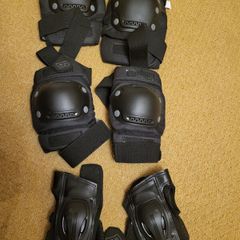 Blindside Protective Gear Pads Black.