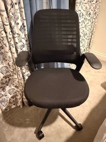 Ergonomic office chair
