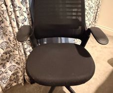 Ergonomic office chair
