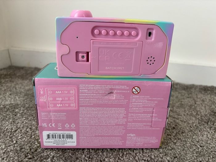 Smiggle time projector  clock