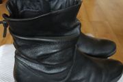 Ladies  Real Leather boots size UK 41 30 euro