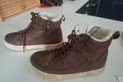 Kids boots