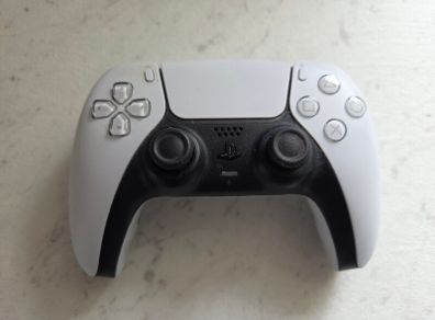 PS5 controller