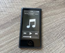 IPod nano 7th gen 16gb