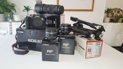 Canon R7 with 3 x RF lenses