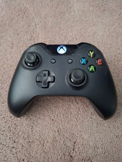 Xbox One with kinect sensor and extras