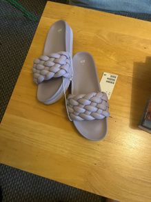 new H&M slides
