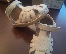 NEW: Verbaudet toddler sandals, size EU24