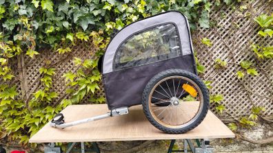 Dog trailer