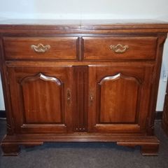 Thomasville flip-top serving cabinet