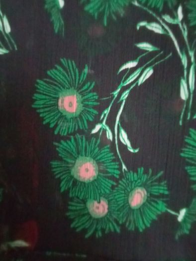Ladies Tops 8/10