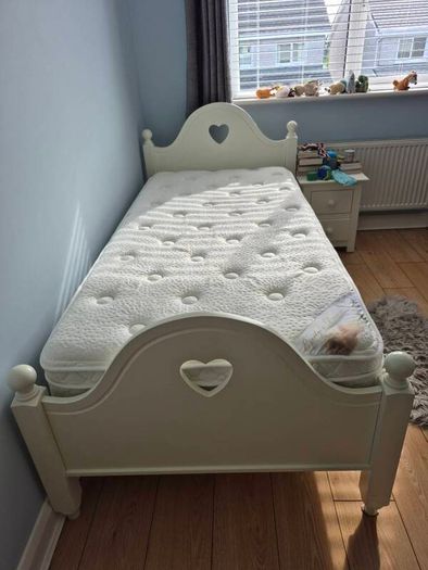 single 3ft children's bed & mattress