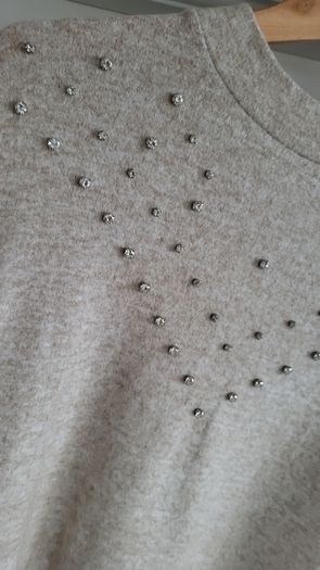 SAVIDA oatmeal supersoft embellished top Sz M( Fit 12-14) - Bnwot