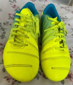 Puma football boots size 6.5