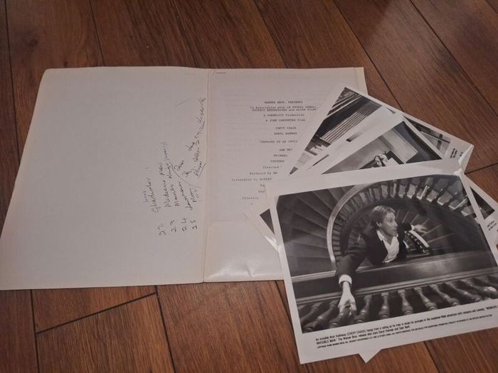Memoirs Of An Invisible Man Press Kit Chevy Chase 1992
