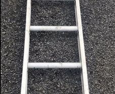 11 rung ladder 10ft long