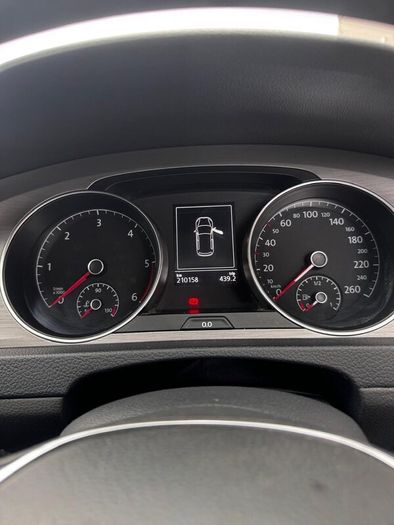 152 Volkwagen golf