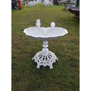 Cast Iron Bird Bath  Medium  H34