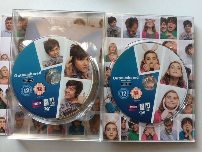 Outnumbered - Series 1-4 Boxset [DVD TV Boxset]
