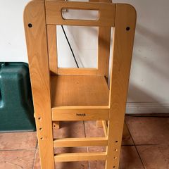 Toddler tower