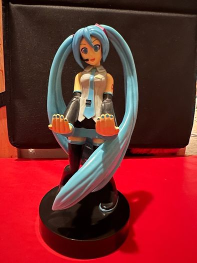 Cable Guys - Hatsune Miku Gaming Accessories Holder & Phone Stand