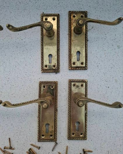 Door Handles Brass (PER PAIR).