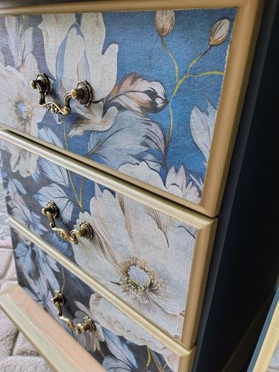 Bedside Lockers
